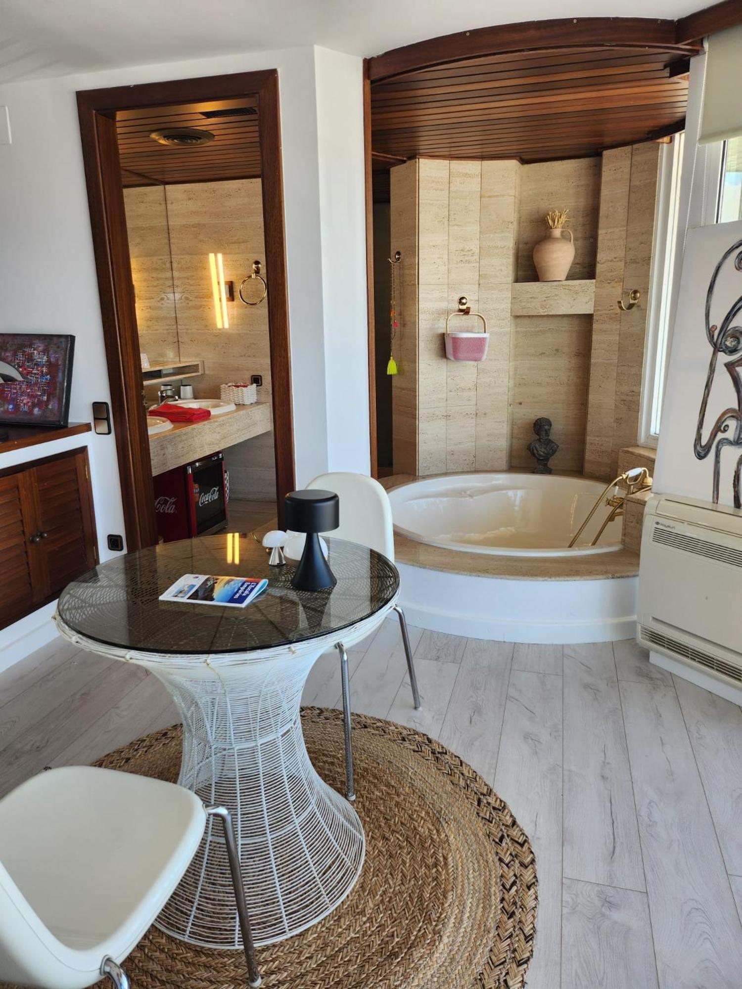 Solo Atico Guest Suites L' Escala 외부 사진